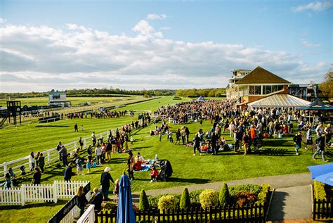 Lingfield Racecourse .